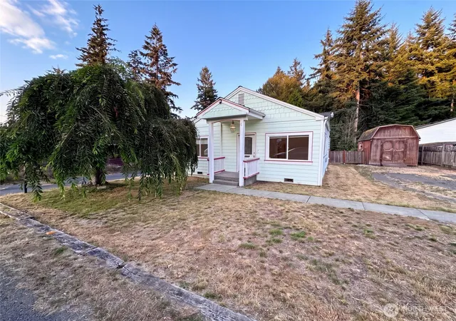 Photo 1 of Single family home for sale at 7507 Lower Ridge Rd, Everett, WA 98203 | MLS# NWM2566758 | Listing updated on 2026-10-01