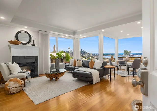 Photo 2 of Condo for sale at 525 W Prospect St #A, Seattle, WA 98119 | MLS# NWM2566779 | Listing updated on 2026-09-28