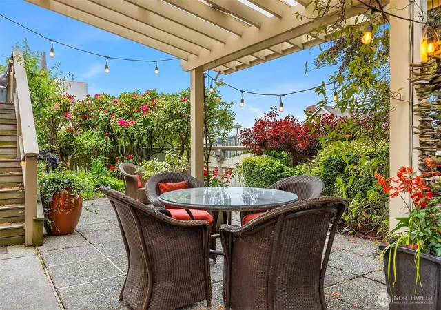 Photo 4 of Condo for sale at 525 W Prospect St #A, Seattle, WA 98119 | MLS# NWM2566779 | Listing updated on 2026-09-28