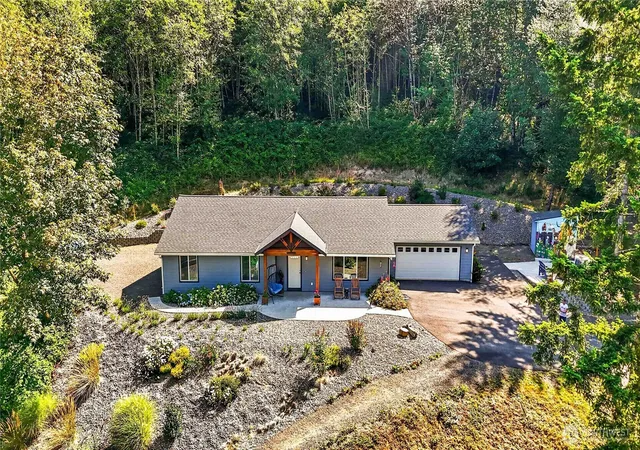 Photo 1 of Single family home for sale at 210 Echo Ln, Longview, WA 98632 | MLS# NWM2566782 | Listing updated on 2026-09-23