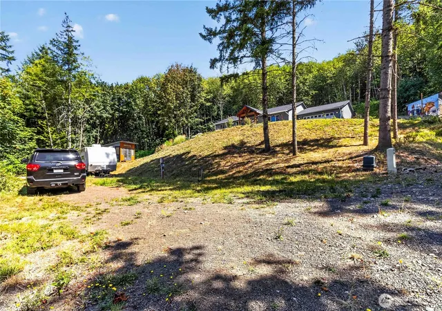 Photo 4 of Single family home for sale at 210 Echo Ln, Longview, WA 98632 | MLS# NWM2566782 | Listing updated on 2026-09-23