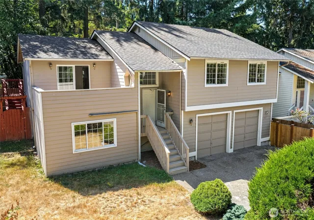Photo 1 of Sale Pending at 919 Sw 319th Place, Federal Way, WA 98023 | MLS# NWM2566784 | Listing updated on 2026-09-22