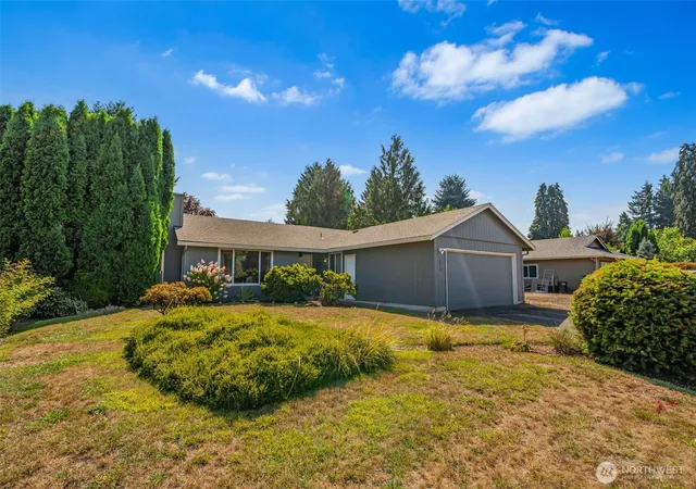 Single family home for sale at 10515 NE 20th Avenue, Vancouver, WA 98686 | MLS# NWM2566806