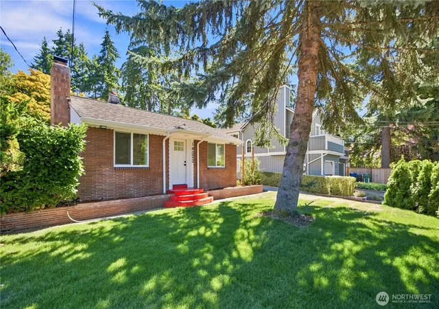 Photo 2 of Single family home for sale at 14022 Roslyn Pl N, Seattle, WA 98133 | MLS# NWM2566807 | Listing updated on 2026-09-25