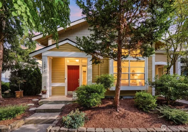 Photo 2 of Sale Pending at 15637 Ne 92nd Way #B2101, Redmond, WA 98052 | MLS# NWM2566808 | Listing updated on 2026-09-25
