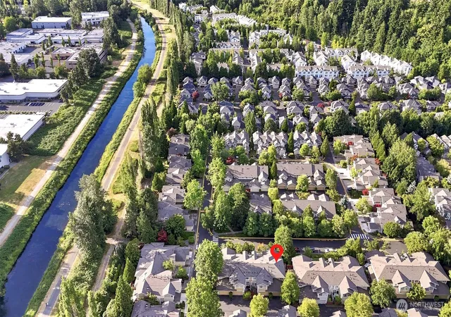 Photo 3 of Sale Pending at 15637 Ne 92nd Way #B2101, Redmond, WA 98052 | MLS# NWM2566808 | Listing updated on 2026-09-25