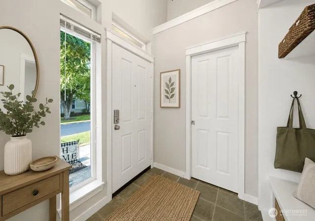 Photo 4 of Sale Pending at 15637 NE 92nd Way #B2101, Redmond, WA 98052 | MLS# NWM2566808 | Listing updated on 2026-09-25