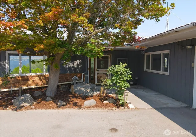 Photo 1 of Single family home for sale at 6 Nulton Ln, Oroville, WA 98844 | MLS# NWM2566812 | Listing updated on 2026-09-23