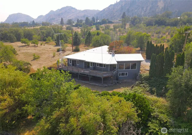 Photo 3 of Single family home for sale at 6 Nulton Ln, Oroville, WA 98844 | MLS# NWM2566812 | Listing updated on 2026-09-23