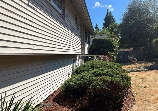 Photo 3 of Single family home for sale at 6225 S Cheyenne St, Tacoma, WA 98409 | MLS# NWM2566813 | Listing updated on 2026-09-17