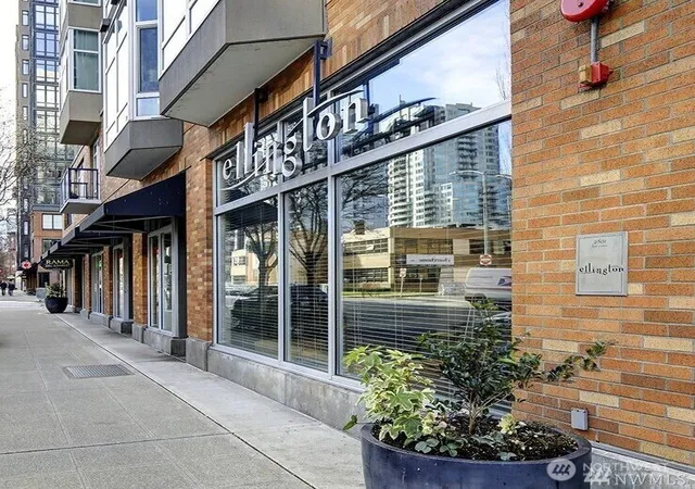 Photo 2 of Condo for sale at 2801 1st Avenue #807, Seattle, WA 98121 | MLS# NWM2566817 | Listing updated on 2026-09-24