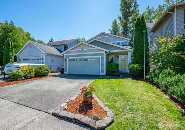 Photo 1 of Sale Pending at 4699 Glacier St, Mount Vernon, WA 98273 | MLS# NWM2566822 | Listing updated on 2026-09-25
