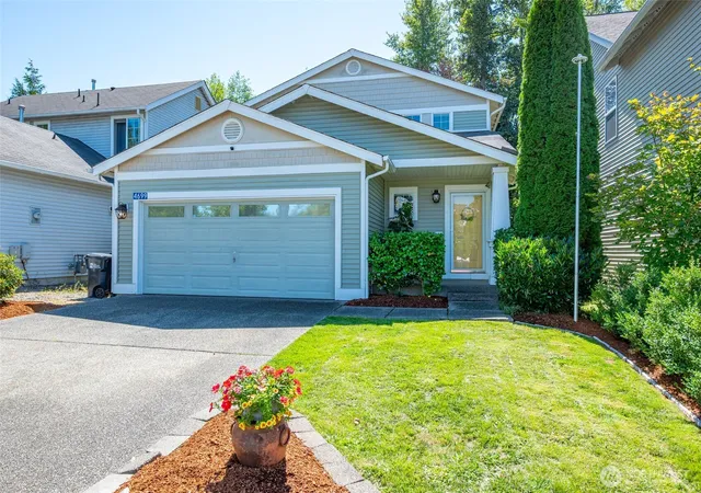 Photo 3 of Sale Pending at 4699 Glacier St, Mount Vernon, WA 98273 | MLS# NWM2566822 | Listing updated on 2026-09-25