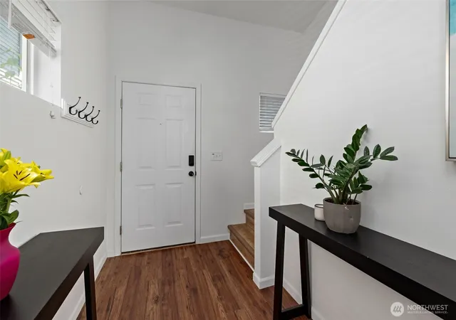 Photo 3 of Sale Pending at 4699 Glacier St, Mount Vernon, WA 98273 | MLS# NWM2566822 | Listing updated on 2026-09-25