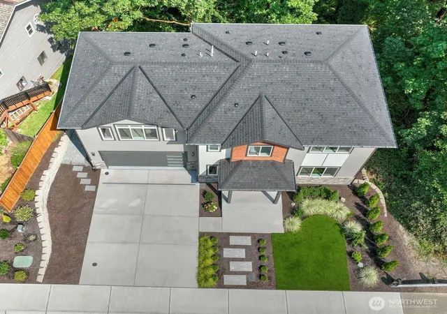 Photo 3 of Sale Pending at 10930 Ne 120th Street, Kirkland, WA 98034 | MLS# NWM2566828 | Listing updated on 2026-09-29