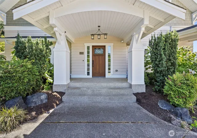 Photo 3 of Single family home for sale at 8902 65th Street W, University Place, WA 98467 | MLS# NWM2566834 | Listing updated on 2026-09-23