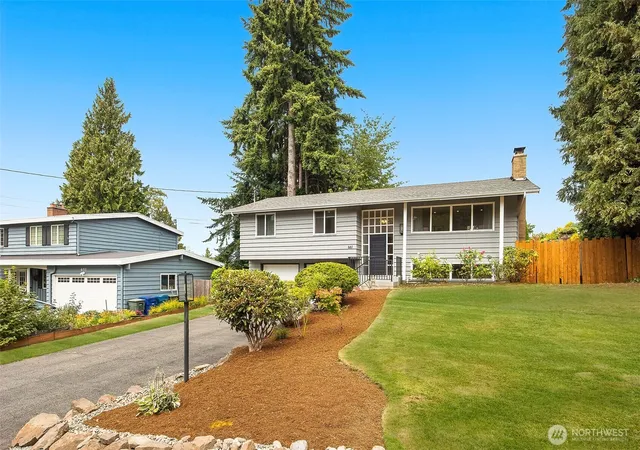 Photo 1 of Single family home for sale at 661 Birch St, Edmonds, WA 98020 | MLS# NWM2566841 | Listing updated on 2026-10-03