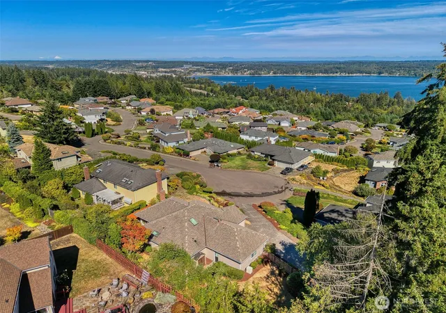 Photo 2 of Sale Pending at 7685 Esther Pl Nw, Silverdale, WA 98383 | MLS# NWM2566845 | Listing updated on 2026-09-25