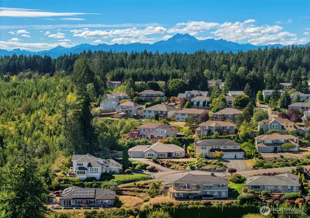 Photo 4 of Sale Pending at 7685 Esther Pl Nw, Silverdale, WA 98383 | MLS# NWM2566845 | Listing updated on 2026-09-25