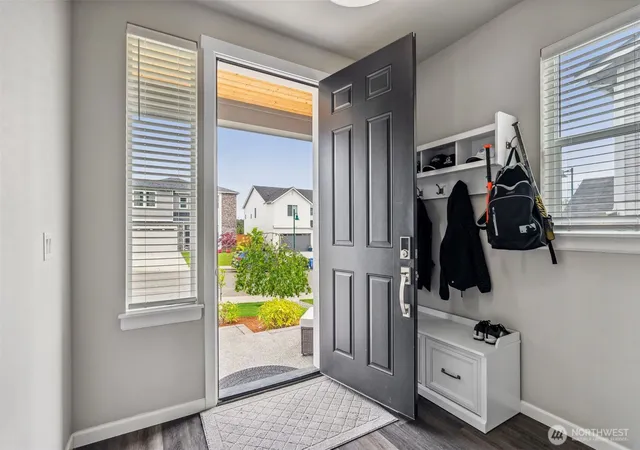 Photo 3 of Single family home for sale at 9844 Prospect Pl, Gig Harbor, WA 98332 | MLS# NWM2566846 | Listing updated on 2026-09-26