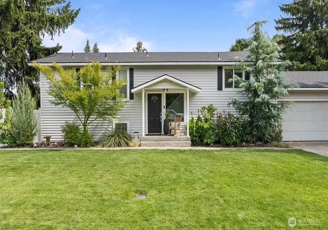Photo 2 of Single family home for sale at 164 Hills W Way, Richland, WA 99352 | MLS# NWM2566850 | Listing updated on 2026-10-07