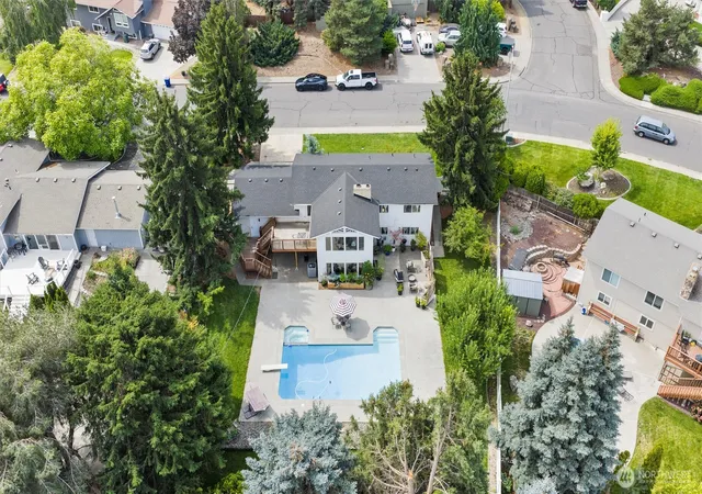 Photo 3 of Single family home for sale at 164 Hills W Way, Richland, WA 99352 | MLS# NWM2566850 | Listing updated on 2026-10-07