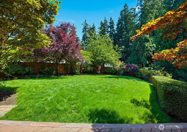 Photo 3 of Sale Pending at 12727 52nd Place W, Mukilteo, WA 98275 | MLS# NWM2566852 | Listing updated on 2026-10-01