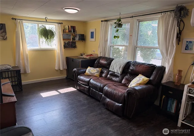 Photo 2 of Single family home for sale at 417 W Clay, Dayton, WA 99328 | MLS# NWM2566860 | Listing updated on 2026-09-23