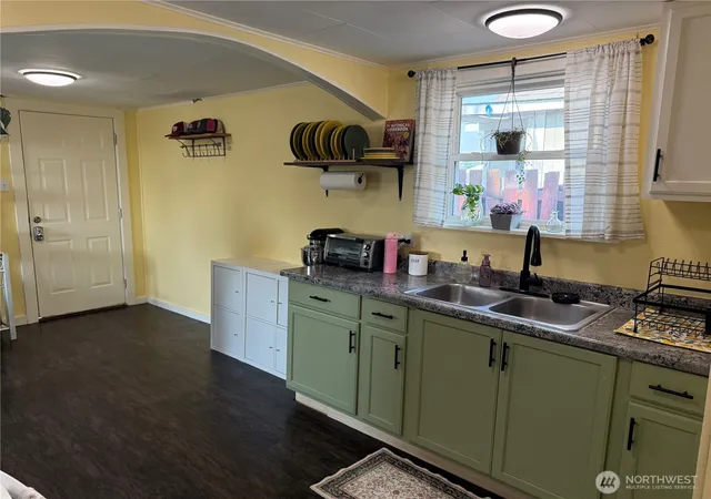 Photo 4 of Single family home for sale at 417 W Clay, Dayton, WA 99328 | MLS# NWM2566860 | Listing updated on 2026-09-23
