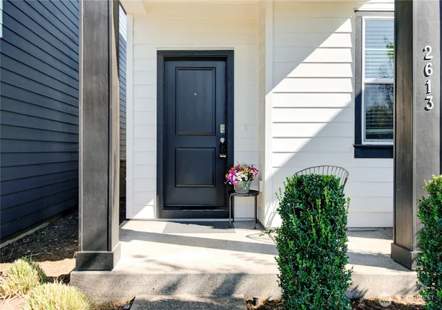 Photo 3 of Single family home for sale at 2613 Ne 115th Place, Vancouver, WA 98684 | MLS# NWM2566876 | Listing updated on 2026-10-02