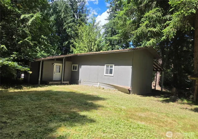 Photo 3 of Manufactured home for sale at 35508 16th Avenue Ct S, Roy, WA 98580 | MLS# NWM2566883 | Listing updated on 2026-09-21
