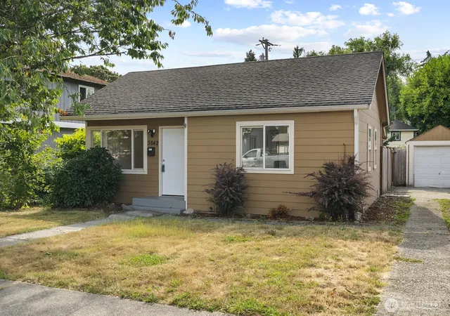 Photo 2 of Sale Pending at 3842 E K St, Tacoma, WA 98404 | MLS# NWM2566884 | Listing updated on 2026-09-30