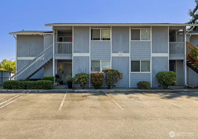Photo 1 of Condo for sale at 9115 1st Pl Ne #3, Lake Stevens, WA 98258 | MLS# NWM2566886 | Listing updated on 2026-09-23