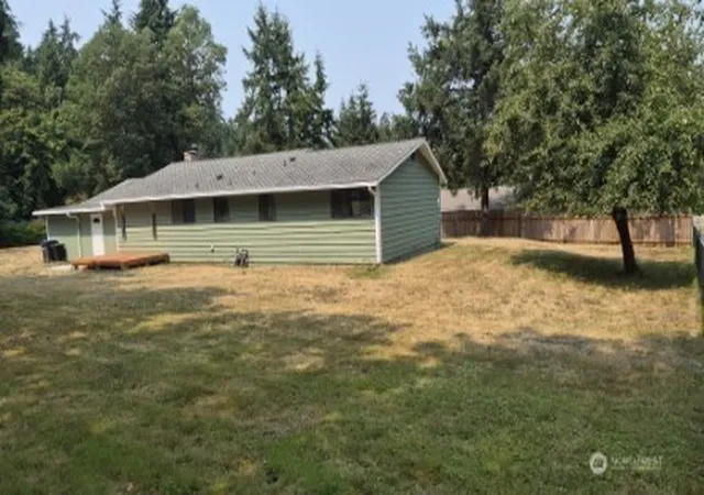 Photo 4 of Single family home for sale at 7619 Illahee Rd NE, Bremerton, WA 98311 | MLS# NWM2566901 | Listing updated on 2026-09-23