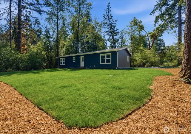 Photo 3 of Manufactured home for sale at 16713 124th Street Nw, Gig Harbor, WA 98329 | MLS# NWM2566922 | Listing updated on 2026-09-29