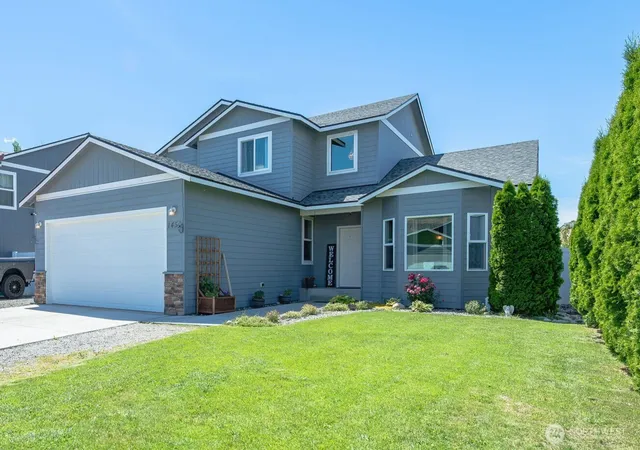 Photo 1 of Single family home for sale at 1450 Denny Pl, Rock Island, WA 98850 | MLS# NWM2566942 | Listing updated on 2026-09-24