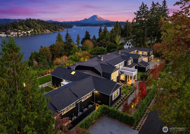 Photo 2 of Mansion for sale at 428 Upland Rd, Medina, WA 98039 | MLS# NWM2566952 | Listing updated on 2026-09-23