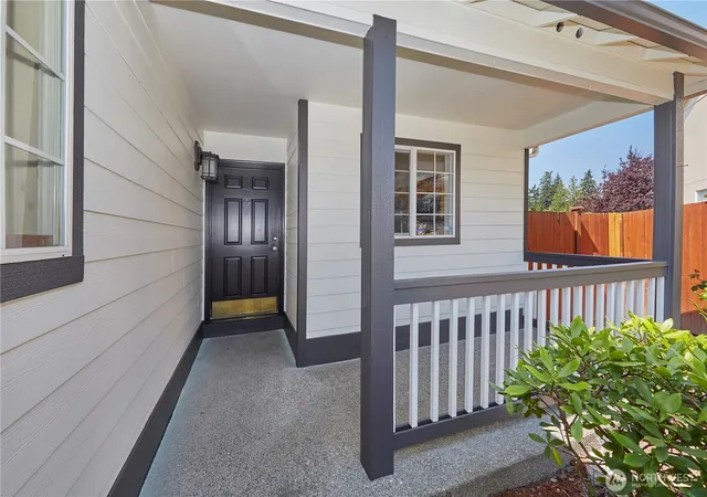 Photo 3 of Single family home for sale at 6804 E 132nd Street Ct, Puyallup, WA 98373 | MLS# NWM2566991 | Listing updated on 2026-09-22
