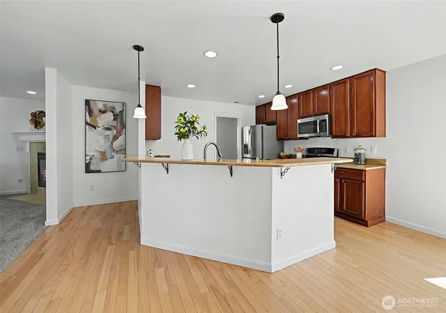 Photo 4 of Sale Pending at 33817 Se Odell St, Snoqualmie, WA 98065 | MLS# NWM2566999 | Listing updated on 2026-09-26