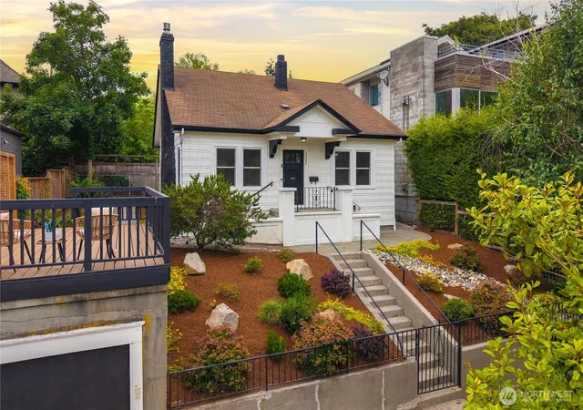 Photo 1 of Single family home for sale at 1509 4th Avenue W, Seattle, WA 98119 | MLS# NWM2567000 | Listing updated on 2026-09-24