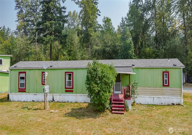 Photo 2 of Manufactured home for sale at 4403 249th Street E, Spanaway, WA 98387 | MLS# NWM2567026 | Listing updated on 2026-09-23