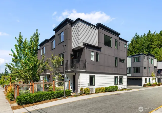 Photo 1 of Townhouse for sale at 18715 76th Avenue W, Lynnwood, WA 98037 | MLS# NWM2567027 | Listing updated on 2026-09-30