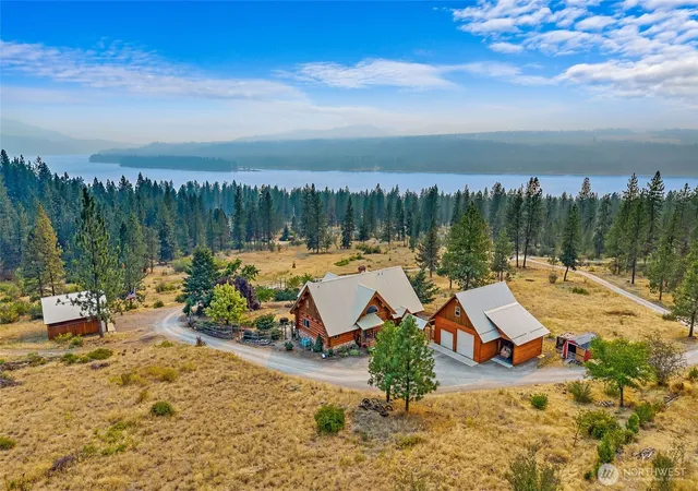 Photo 2 of Single family home for sale at 3259 B Hwy 25 S, Gifford, WA 99131 | MLS# NWM2567032 | Listing updated on 2026-09-23