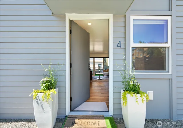 Photo 3 of Single family home for sale at 10112 Ne 68th Street #4, Kirkland, WA 98033 | MLS# NWM2567080 | Listing updated on 2026-10-01