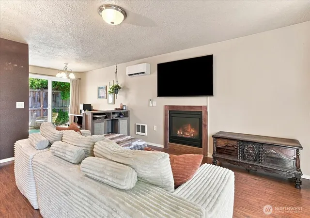 Photo 2 of Condo for sale at 3300 Kauffman Ave #18, Vancouver, WA 98660 | MLS# NWM2567121 | Listing updated on 2026-10-19