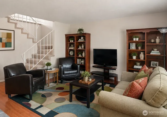 Photo 4 of Sale Pending at 307 S 325th Lane #22B, Federal Way, WA 98003 | MLS# NWM2567133 | Listing updated on 2026-09-25
