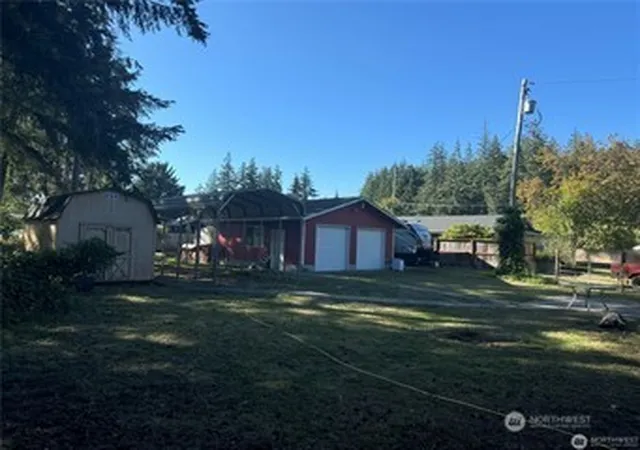 Photo 4 of Sale Pending at 30 E Sylvan Hts Ln, Shelton, WA 98584 | MLS# NWM2567151 | Listing updated on 2026-08-29