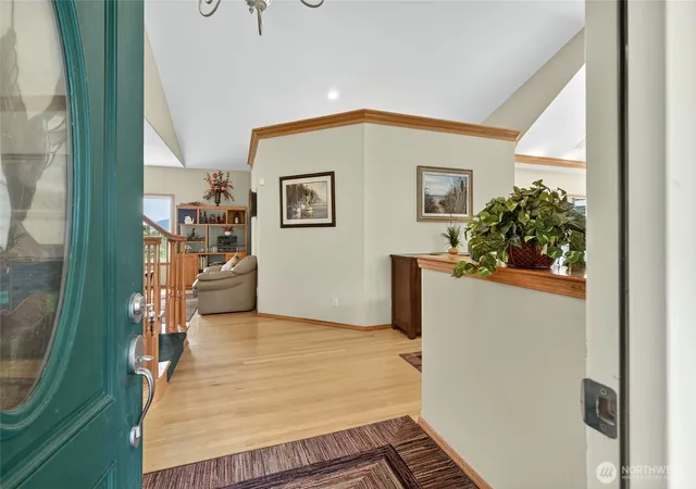 Photo 4 of Single family home for sale at 18345 Osprey Ct, Mount Vernon, WA 98274 | MLS# NWM2567181 | Listing updated on 2026-09-24