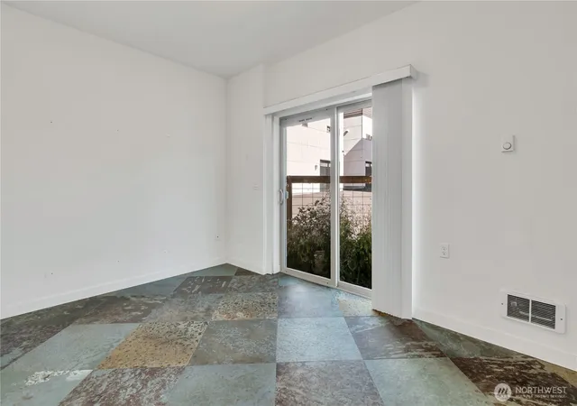 Photo 3 of Townhouse for sale at 4206 S Greenbelt Sta Dr, Seattle, WA 98118 | MLS# NWM2567221 | Listing updated on 2026-09-23