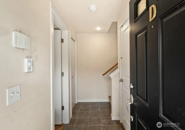 Photo 3 of Townhouse for sale at 4237 S Bozeman St #D, Seattle, WA 98118 | MLS# NWM2567232 | Listing updated on 2026-09-21